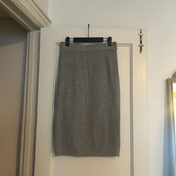 Gap CashSoft Ribbed Midi Sweater Skirt (Size S Petite) - Picture 2 of 5